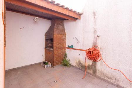 Quintal dos Fundos de casa para alugar com 3 quartos, 210m² em Jardim Pirituba, São Paulo