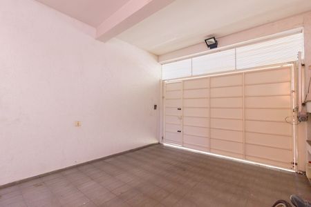 Garagem de casa para alugar com 3 quartos, 210m² em Jardim Pirituba, São Paulo