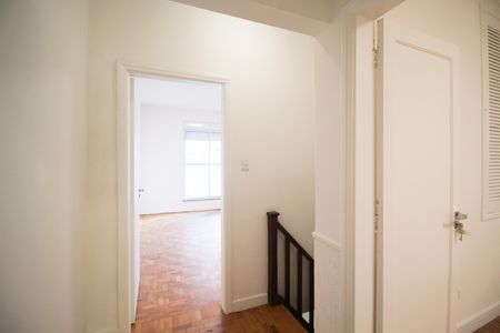 Corredor de casa à venda com 2 quartos, 115m² em Indianópolis, São Paulo