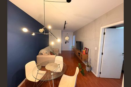 Sala de apartamento à venda com 1 quarto, 64m² em Guarani, Campinas