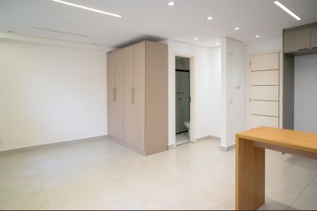 Studio à venda com 33m², 1 quarto e sem vaga Studio à venda com 33m², 1 quarto e sem vagaStudio