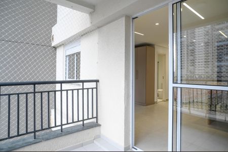 Studio à venda com 33m², 1 quarto e sem vaga Studio à venda com 33m², 1 quarto e sem vagaVaranda