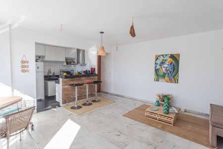 Sala de apartamento para alugar com 2 quartos, 75m² em São Pedro, Belo Horizonte