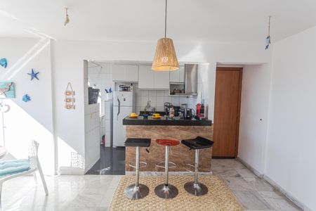 Cozinha de apartamento para alugar com 2 quartos, 75m² em São Pedro, Belo Horizonte