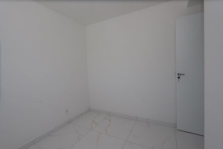 Quarto 1 de apartamento para alugar com 2 quartos, 42m² em Vila Ema, São Paulo
