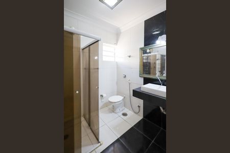 Casa para alugar com 120m², 3 quartos e 3 vagas Casa para alugar com 120m², 3 quartos e 3 vagasBanheiro Social