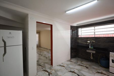 Casa para alugar com 120m², 3 quartos e 3 vagas Casa para alugar com 120m², 3 quartos e 3 vagasCozinha