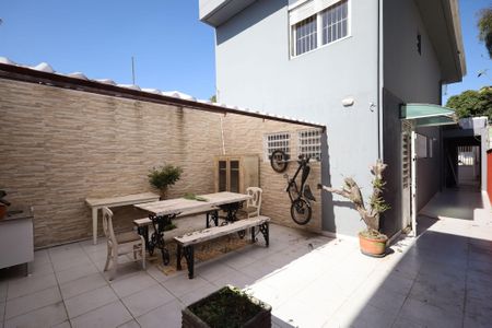 Casa para alugar com 120m², 3 quartos e 3 vagas Casa para alugar com 120m², 3 quartos e 3 vagasÁrea de Serviço e Quintal