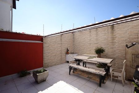 Casa para alugar com 120m², 3 quartos e 3 vagas Casa para alugar com 120m², 3 quartos e 3 vagasÁrea de Serviço e Quintal