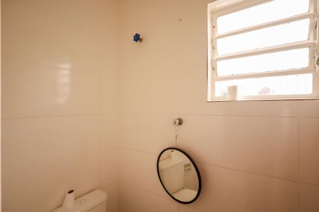 Casa para alugar com 120m², 3 quartos e 3 vagas Casa para alugar com 120m², 3 quartos e 3 vagasBanheiro de Serviço