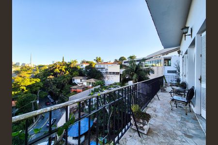 Apartamento à venda com 6 quartos, 990m² em Pacaembu, São Paulo