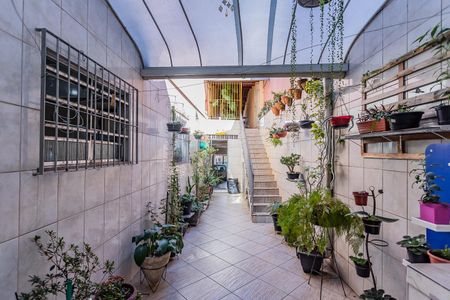 Casa para alugar com 180m², 3 quartos e 2 vagas Casa para alugar com 180m², 3 quartos e 2 vagasQuintal