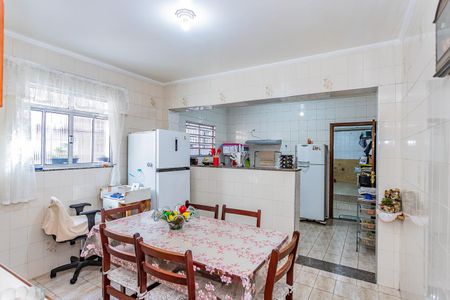 Casa para alugar com 180m², 3 quartos e 2 vagas Casa para alugar com 180m², 3 quartos e 2 vagasCopa