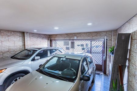 Garagem de casa para alugar com 3 quartos, 180m² em Parque Nações Unidas, São Paulo
