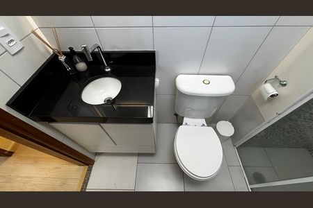 Banheiro de apartamento à venda com 2 quartos, 55m² em Jardim do Estádio, Santo André