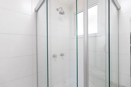 Banheiro de apartamento à venda com 2 quartos, 58m² em Parque Edu Chaves, São Paulo
