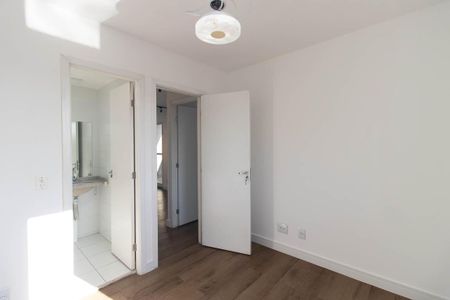 Quarto Suíte de apartamento à venda com 2 quartos, 58m² em Parque Edu Chaves, São Paulo