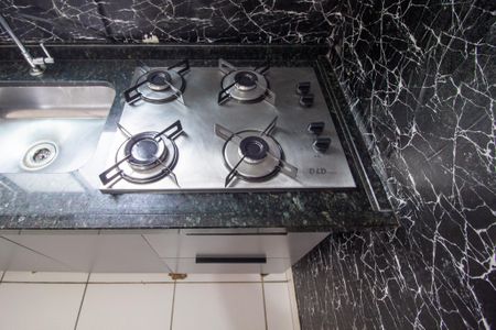 Cozinha de apartamento para alugar com 2 quartos, 43m² em Jardim Maria Eugenia, Sorocaba