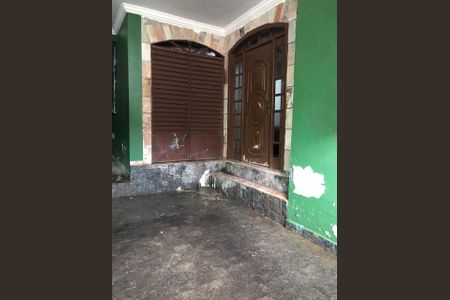 Casa para alugar com 180m², 4 quartos e 1 vaga Casa para alugar com 180m², 4 quartos e 1 vagaÁrea externa