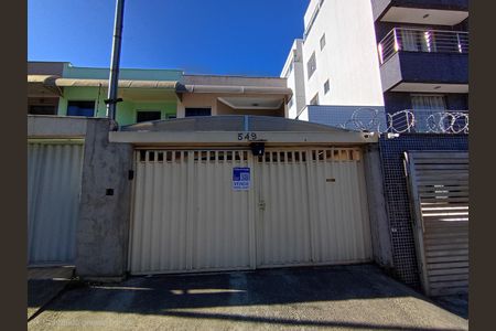 Placa instalada no dia 17/07/2026 com o codigo JWUT-4 de casa à venda com 3 quartos, 120m² em Santa Cruz Industrial, Contagem