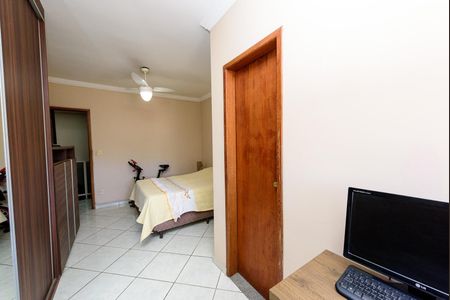 Suite de casa à venda com 3 quartos, 120m² em Santa Cruz Industrial, Contagem