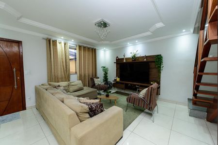 Sala de casa à venda com 3 quartos, 120m² em Santa Cruz Industrial, Contagem