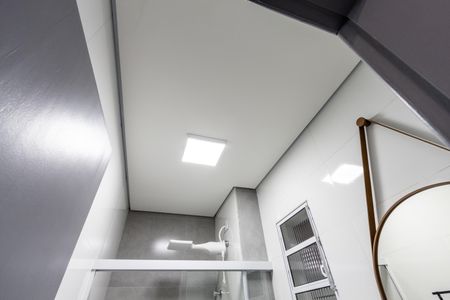 Apartamento para alugar com 31m², 2 quartos e sem vaga Apartamento para alugar com 31m², 2 quartos e sem vagaBanheiro