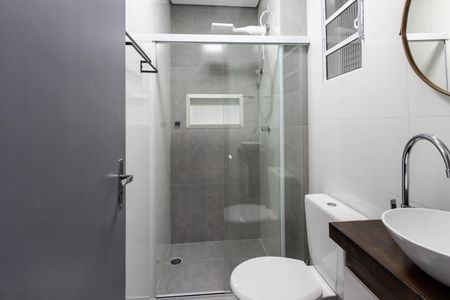 Apartamento para alugar com 31m², 2 quartos e sem vaga Apartamento para alugar com 31m², 2 quartos e sem vagaBanheiro