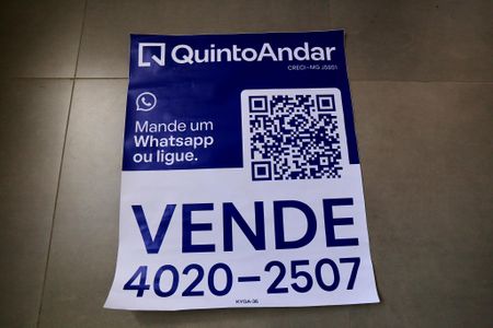 Apartamento à venda com 90m², 2 quartos e 2 vagas Apartamento à venda com 90m², 2 quartos e 2 vagasPlaquinha