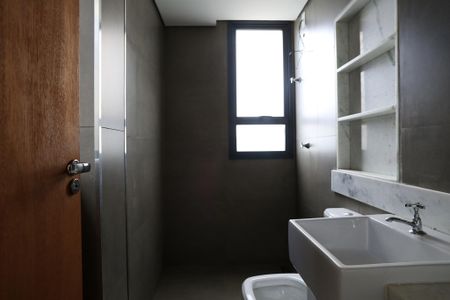 Apartamento à venda com 90m², 2 quartos e 2 vagas Apartamento à venda com 90m², 2 quartos e 2 vagasBanheiro