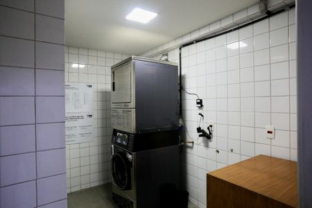 Apartamento à venda com 90m², 2 quartos e 2 vagas Apartamento à venda com 90m², 2 quartos e 2 vagasLavanderia