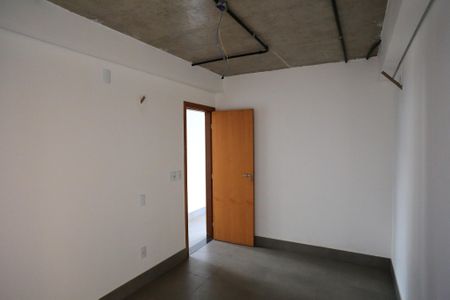 Apartamento à venda com 90m², 2 quartos e 2 vagas Apartamento à venda com 90m², 2 quartos e 2 vagasSuíte