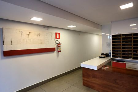 Apartamento à venda com 90m², 2 quartos e 2 vagas Apartamento à venda com 90m², 2 quartos e 2 vagasHall