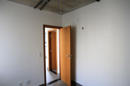 Apartamento à venda com 90m², 2 quartos e 2 vagas Apartamento à venda com 90m², 2 quartos e 2 vagasQuarto