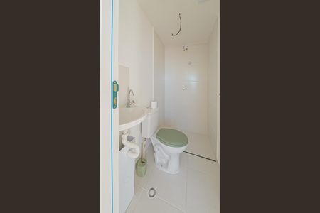 Banheiro de kitnet/studio para alugar com 1 quarto, 17m² em Vila Granada, São Paulo