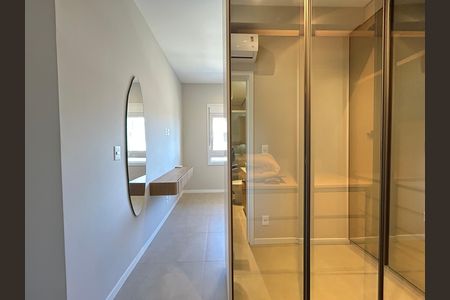 Apartamento para alugar com 169m², 3 quartos e 2 vagas Apartamento para alugar com 169m², 3 quartos e 2 vagasSuíte closet