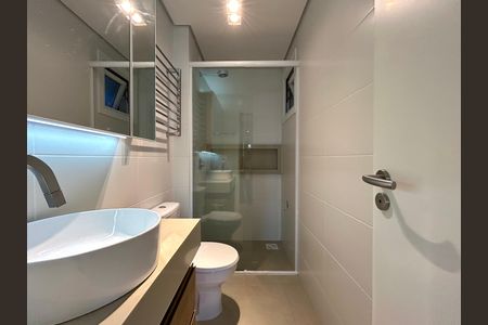 Apartamento para alugar com 169m², 3 quartos e 2 vagas Apartamento para alugar com 169m², 3 quartos e 2 vagasBanheiro suíte