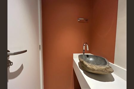 Apartamento para alugar com 169m², 3 quartos e 2 vagas Apartamento para alugar com 169m², 3 quartos e 2 vagasLavabo