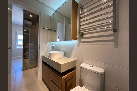 Apartamento para alugar com 169m², 3 quartos e 2 vagas Apartamento para alugar com 169m², 3 quartos e 2 vagasBanheiro suíte