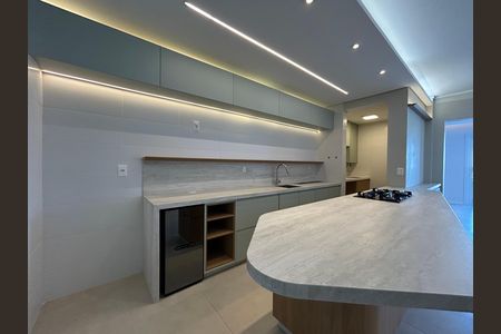 Apartamento para alugar com 169m², 3 quartos e 2 vagas Apartamento para alugar com 169m², 3 quartos e 2 vagasCozinha
