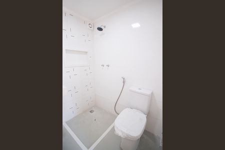 Apartamento à venda com 100m², 2 quartos e 1 vaga Apartamento à venda com 100m², 2 quartos e 1 vagaBanheiro da Suíte 1