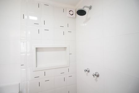 Apartamento à venda com 100m², 2 quartos e 1 vaga Apartamento à venda com 100m², 2 quartos e 1 vagaBanheiro da Suíte 1