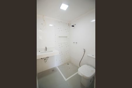 Apartamento à venda com 100m², 2 quartos e 1 vaga Apartamento à venda com 100m², 2 quartos e 1 vagaBanheiro da Suíte 1
