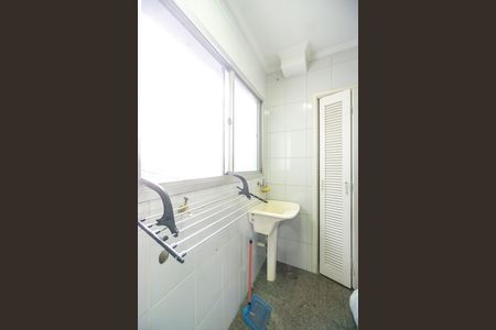 Área de serviço de apartamento para alugar com 3 quartos, 88m² em Vila Carrão, São Paulo