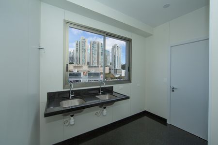 AREA DE SERVICO de apartamento à venda com 4 quartos, 207m² em Vila das Flores, Nova Lima
