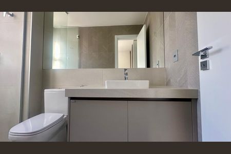 Banheiro  de apartamento à venda com 4 quartos, 208m² em Vila das Flores, Nova Lima