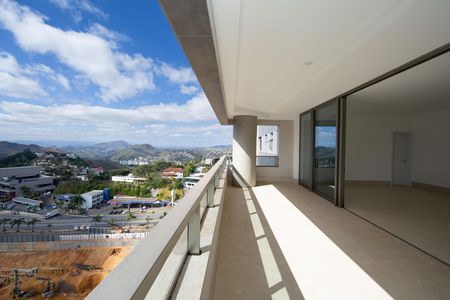 Apartamento à venda com 208m², 4 quartos e 3 vagas Apartamento à venda com 208m², 4 quartos e 3 vagasVARANDA