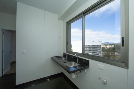 AREA DE SERVICO de apartamento à venda com 4 quartos, 208m² em Vila das Flores, Nova Lima