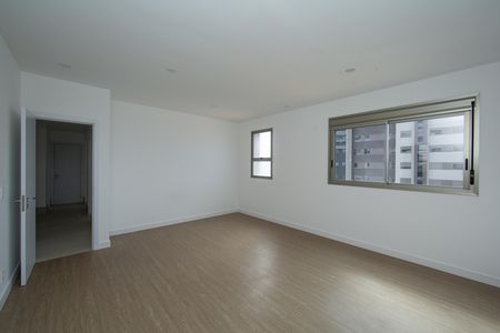 Apartamento à venda com 208m², 4 quartos e 3 vagas Apartamento à venda com 208m², 4 quartos e 3 vagasQUARTO4