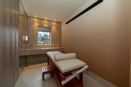 Apartamento à venda com 208m², 4 quartos e 3 vagas Apartamento à venda com 208m², 4 quartos e 3 vagasSALA DE MASSAGEM